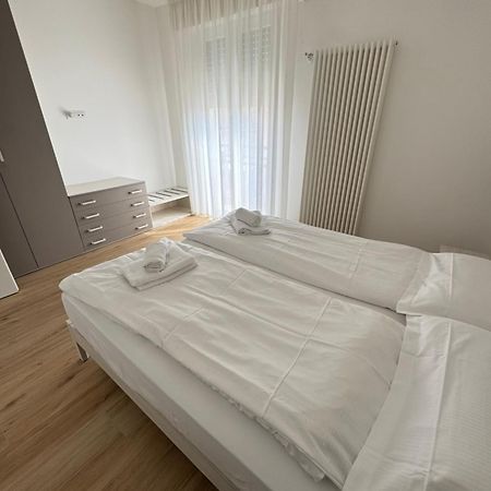 Berengario Suites Torri Del Benaco Luaran gambar