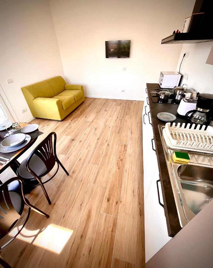 Berengario Suites Torri Del Benaco Luaran gambar