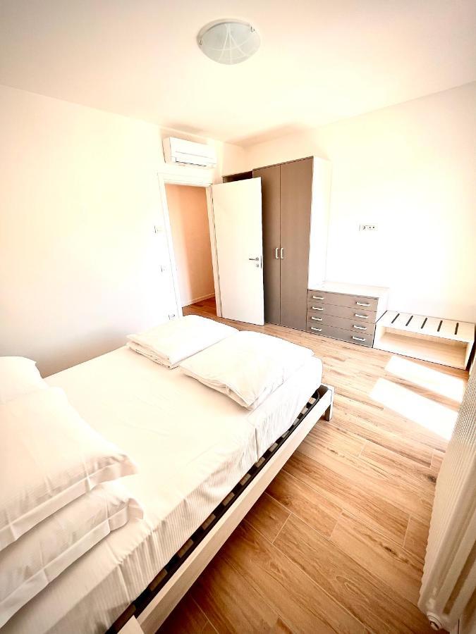 Berengario Suites Torri Del Benaco Luaran gambar