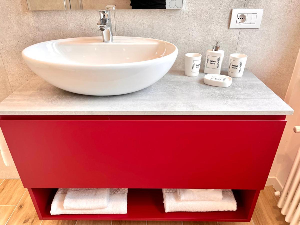 Berengario Suites Torri Del Benaco Luaran gambar