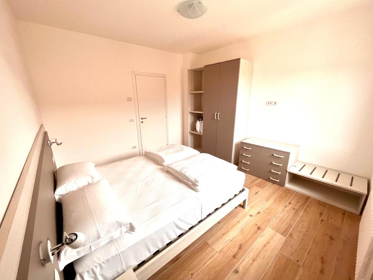 Berengario Suites Torri Del Benaco Luaran gambar
