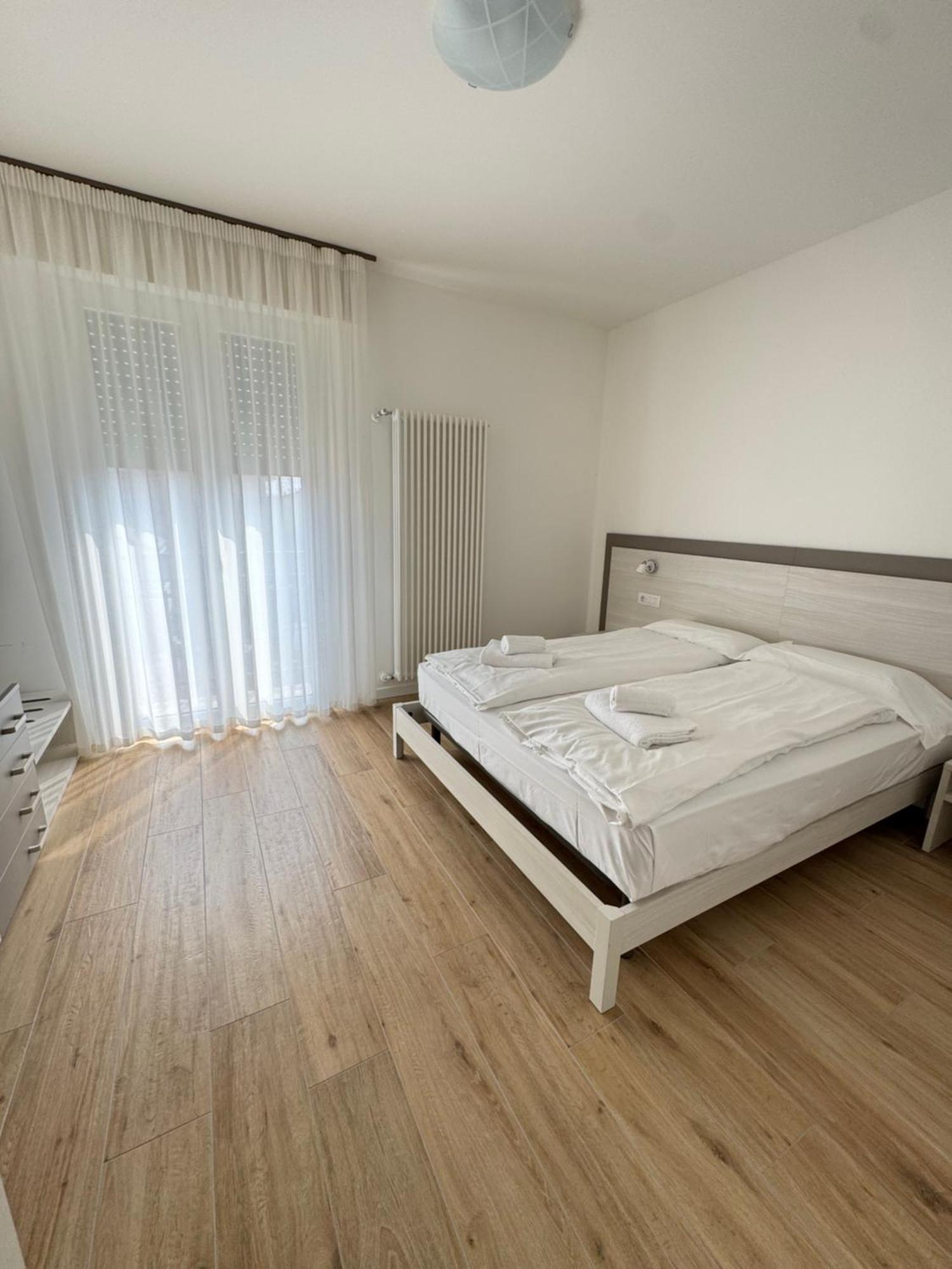 Berengario Suites Torri Del Benaco Luaran gambar